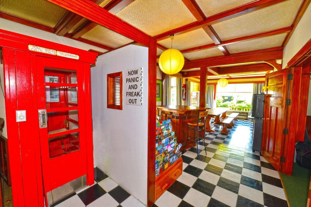 Ducks & Drakes Boutique Motel & Backpackers ニュープリマス エクステリア 写真